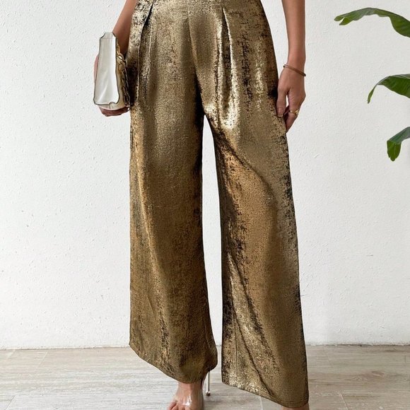 Gold Preppy Women's Loose Pleated Wide Leg Pants With Gloss Finish - Picture 4 of 5